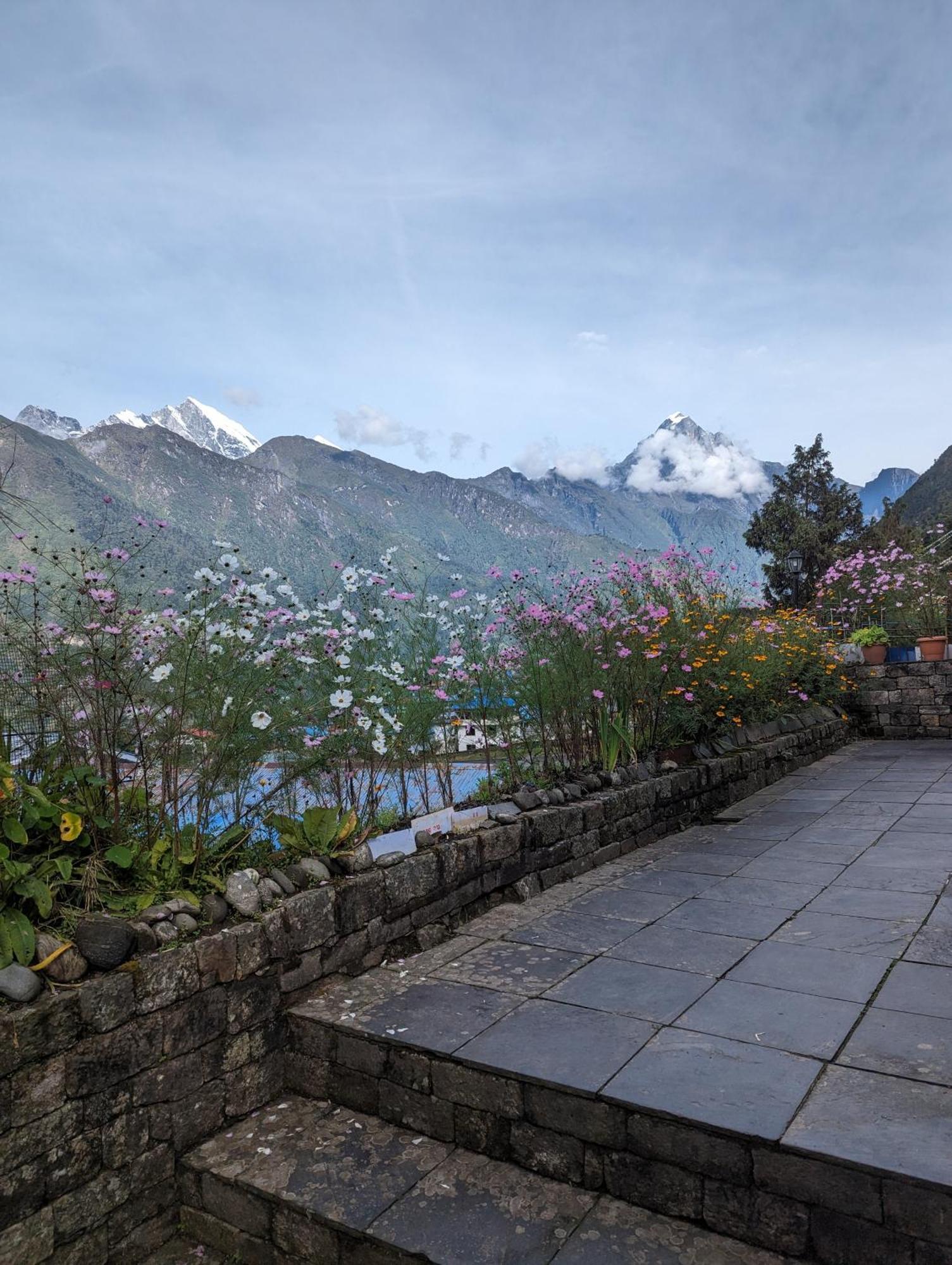 Lukla Himalaya Lodge Zewnętrze zdjęcie